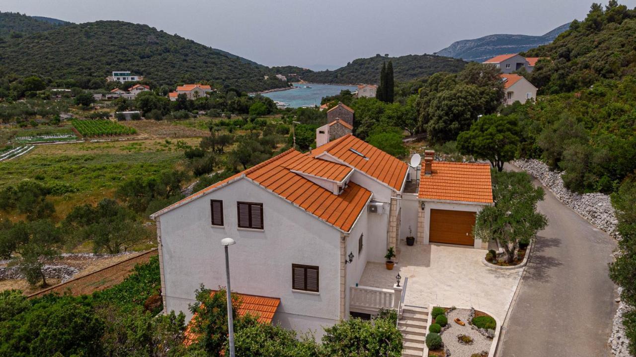 Apartments Blanka Zrnovo Luaran gambar