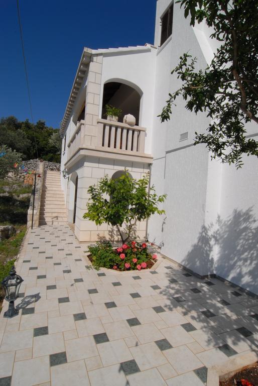 Apartments Blanka Zrnovo Luaran gambar