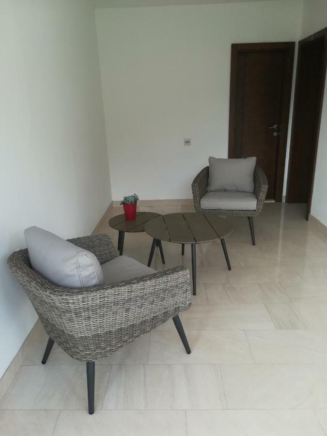 Apartments Blanka Zrnovo Luaran gambar